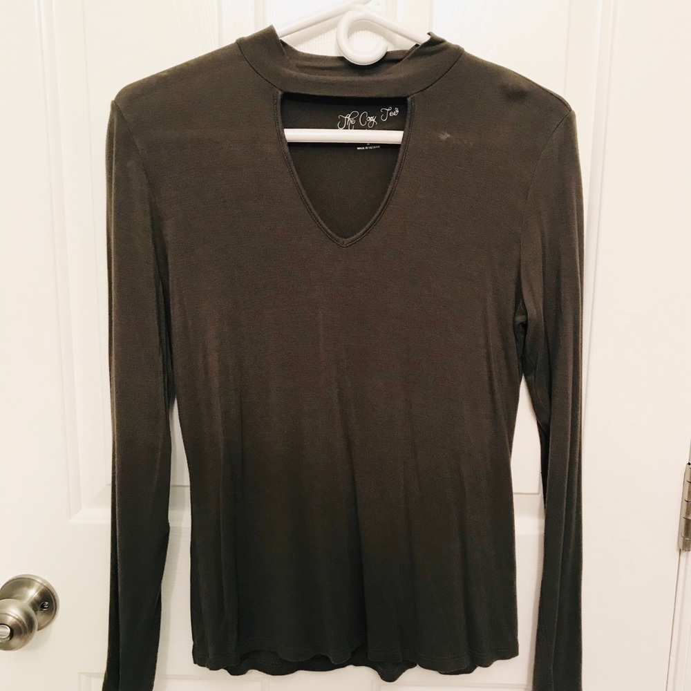 💫 HIPPIE ROSE Olive Green Long Sleeve V - Cut